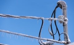 冷熱沖擊試驗箱助力通信設備在極端環境下的穩定性測試